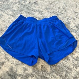 Women's Lululemon Hotty Hot Low-Rise Lined Short 4" - Cerulean Blue, size 6